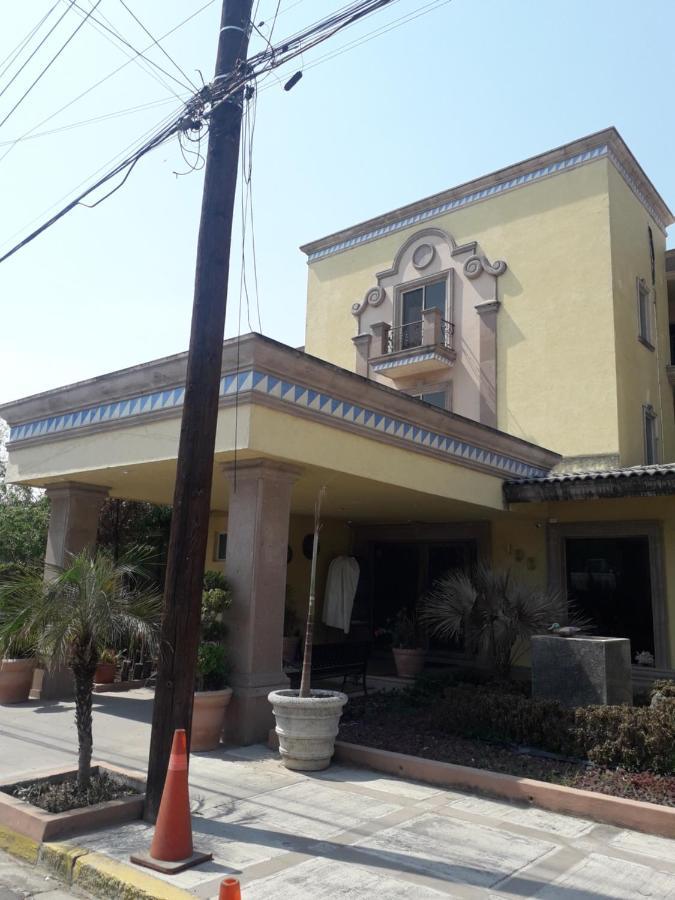 Mansión Colonial Suites